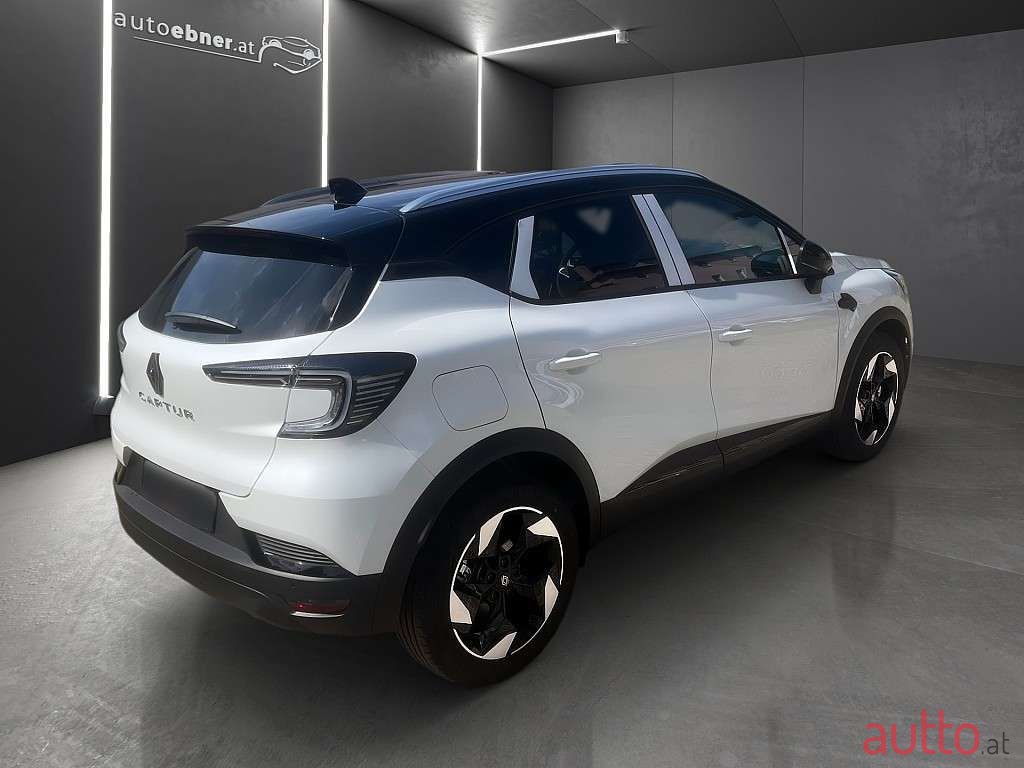 2024' Renault Captur photo #5