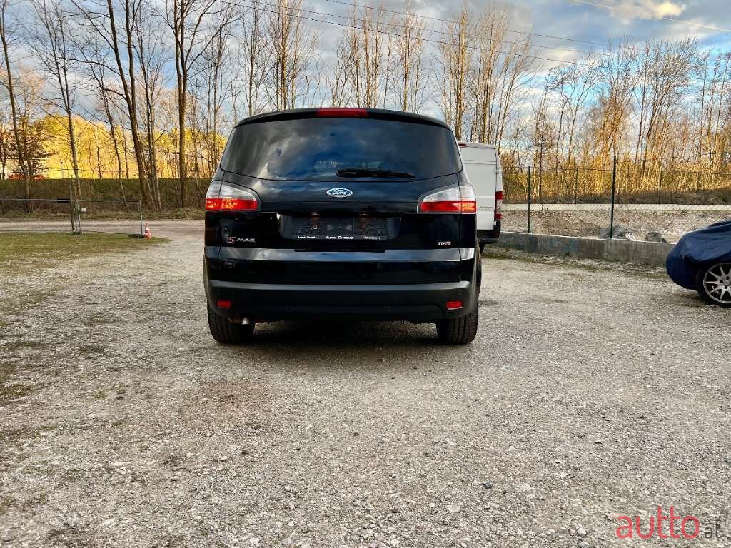 2008' Ford S-Max photo #6