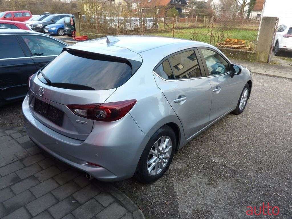 2017' Mazda Mazda3 photo #5