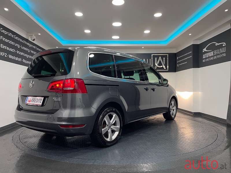 2014' Volkswagen Sharan photo #5