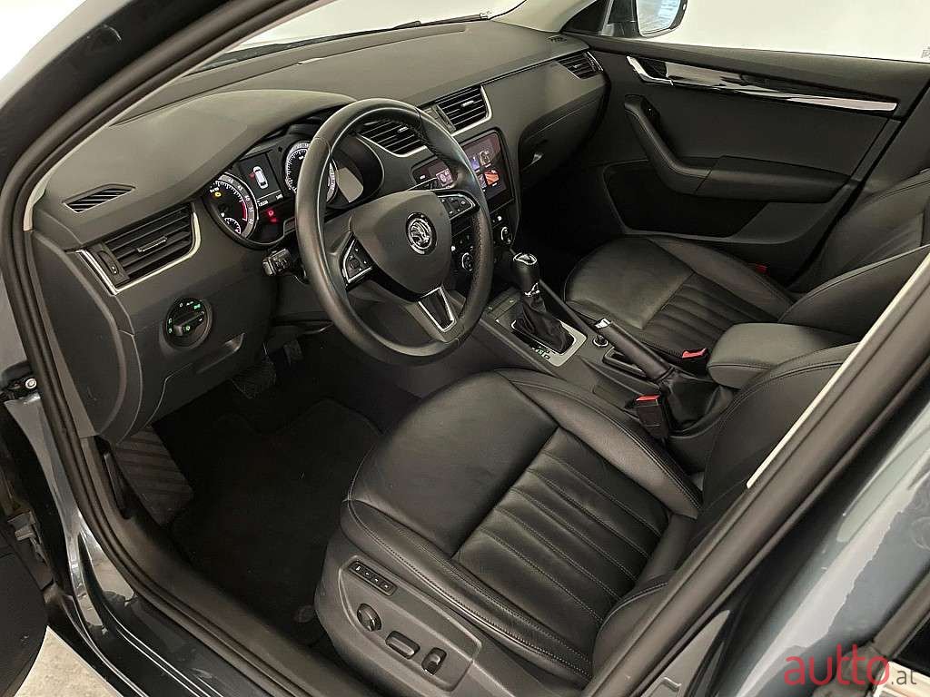 2019' Skoda Octavia photo #5