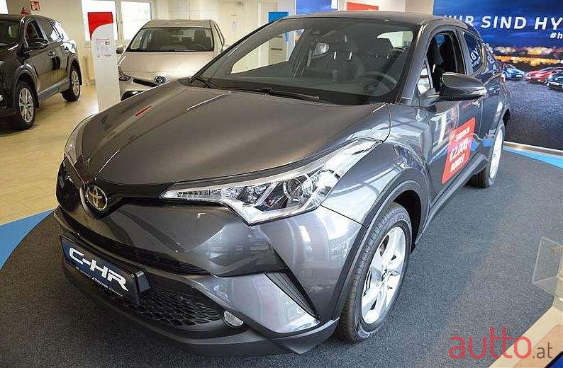2018' Toyota C-Hr photo #2