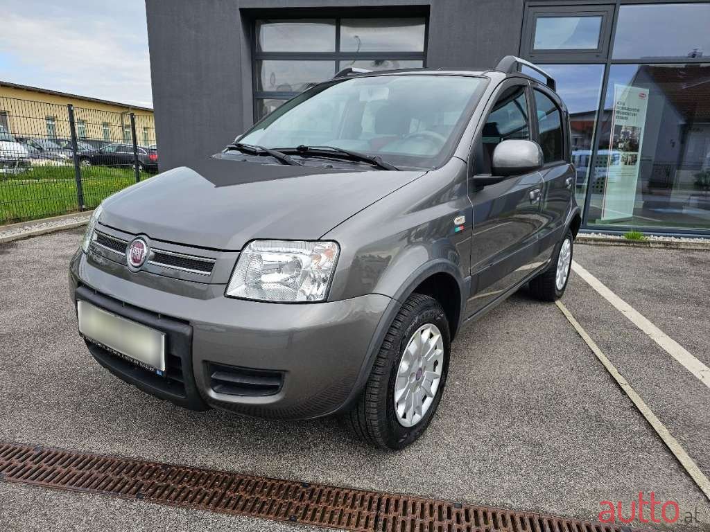 2010' Fiat Panda photo #1