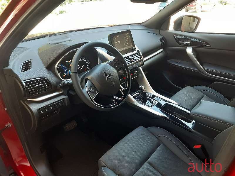 2021' Mitsubishi Eclipse photo #6