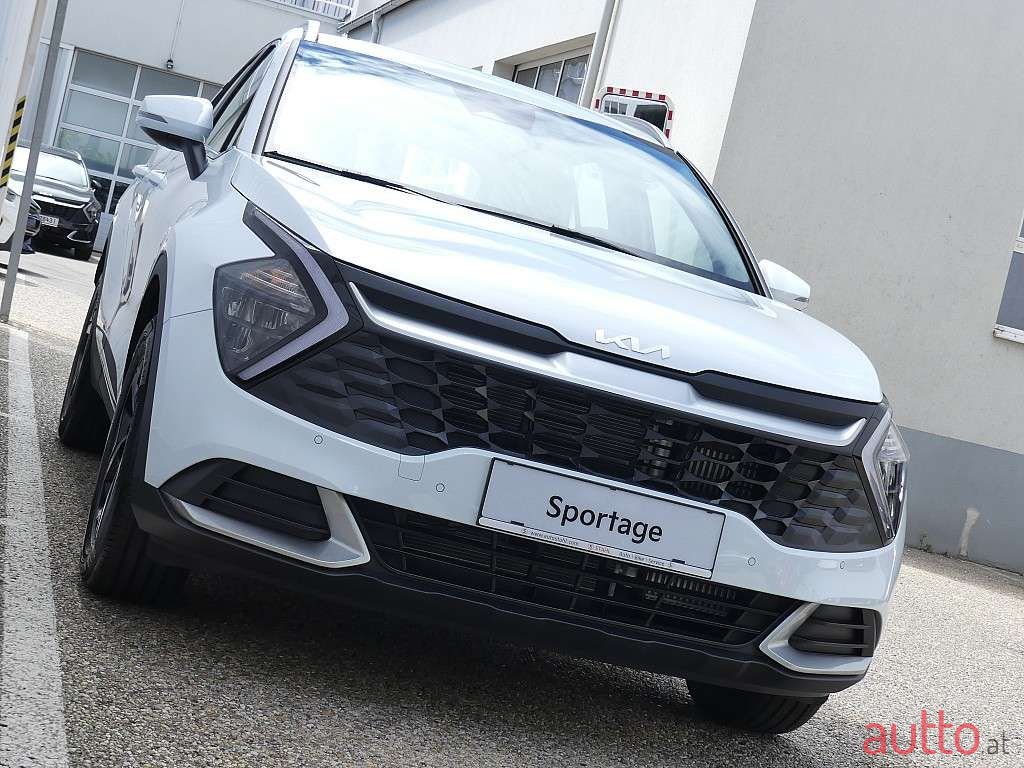 2022' Kia Sportage photo #3