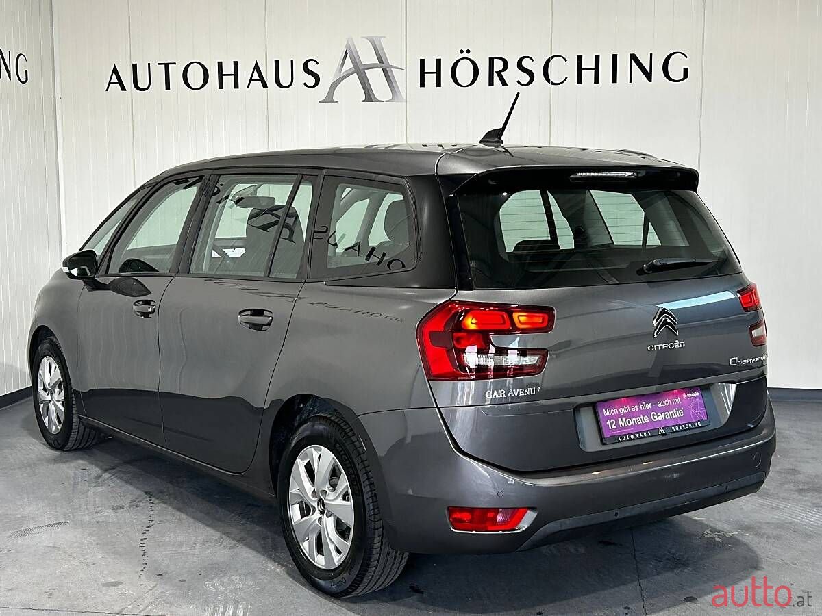 2020' Citroen Grand C4 SpaceTourer photo #4
