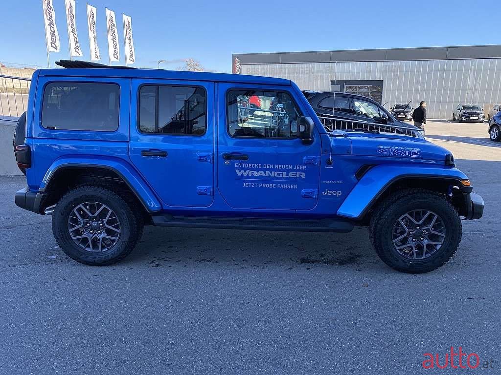 2022' Jeep Wrangler photo #5
