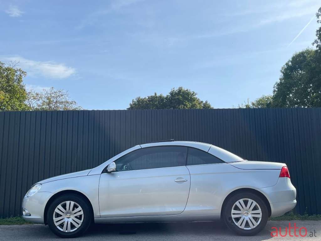 2007' Volkswagen Eos photo #4