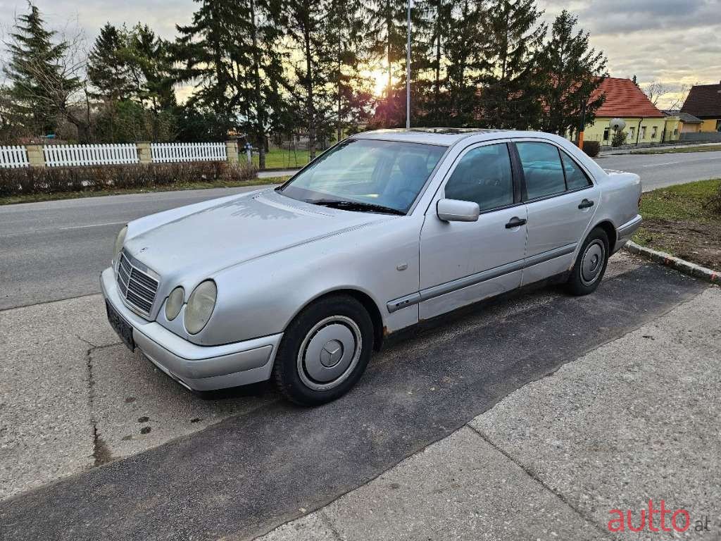 1998' Mercedes-Benz E-Klasse photo #1