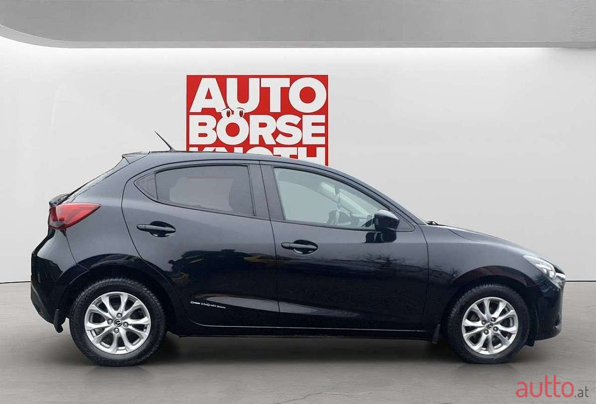 2015' Mazda Mazda2 photo #3