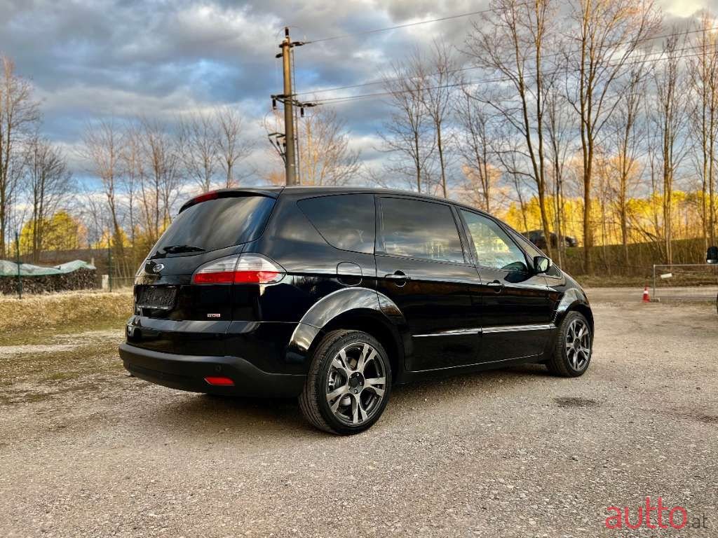 2008' Ford S-Max photo #5