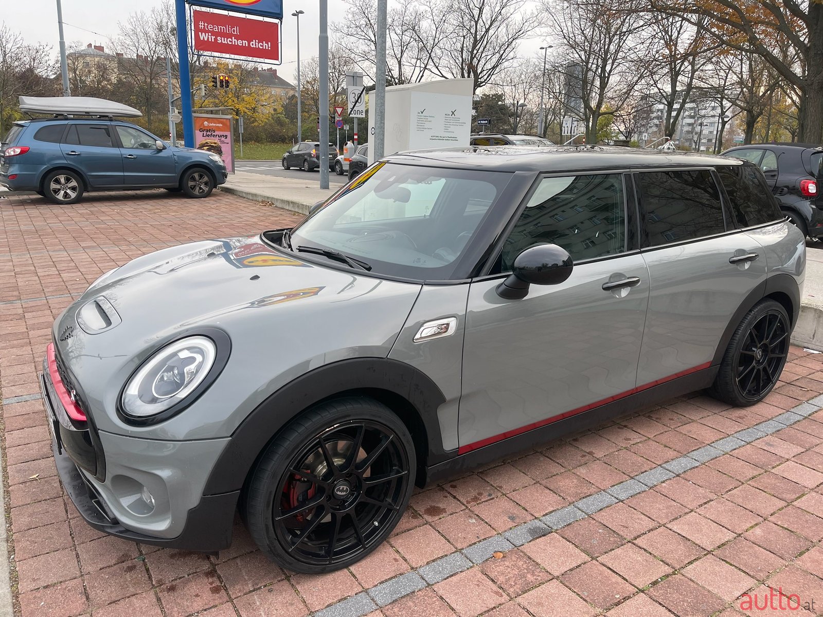 2017' MINI Cooper Clubman photo #1