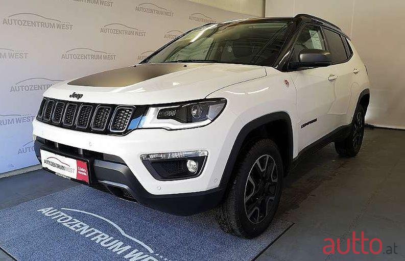 2018' Jeep Compass photo #1