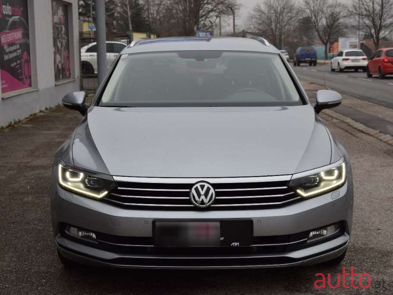 2019' Volkswagen Passat photo #4