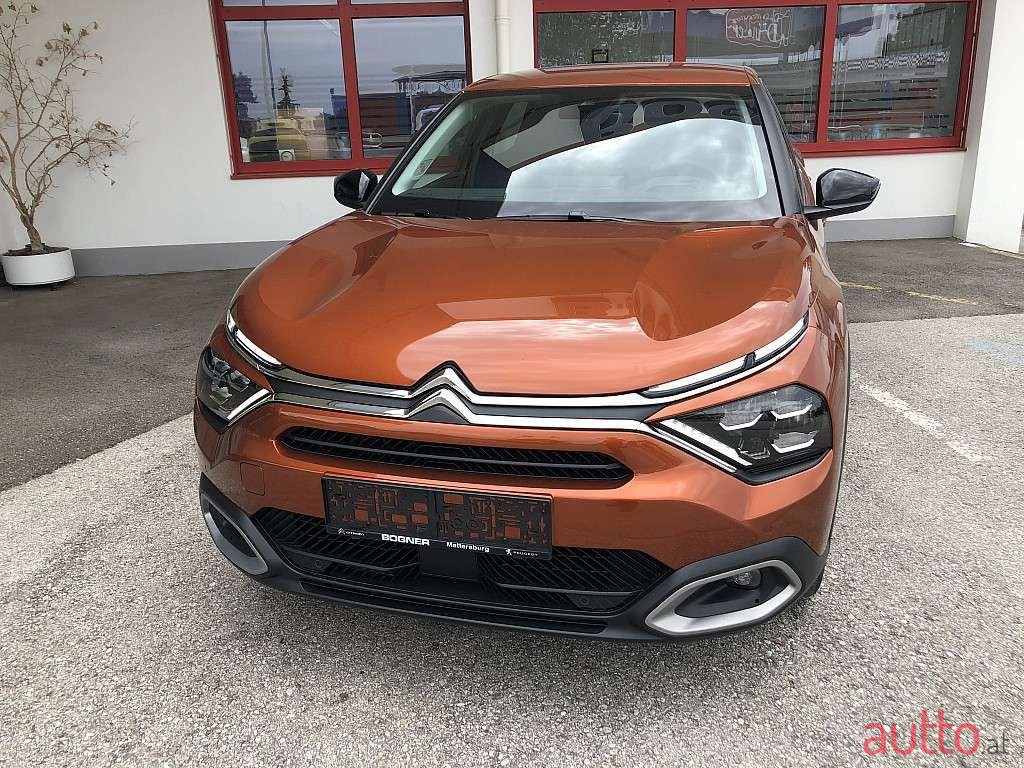 2022' Citroen C4 photo #2