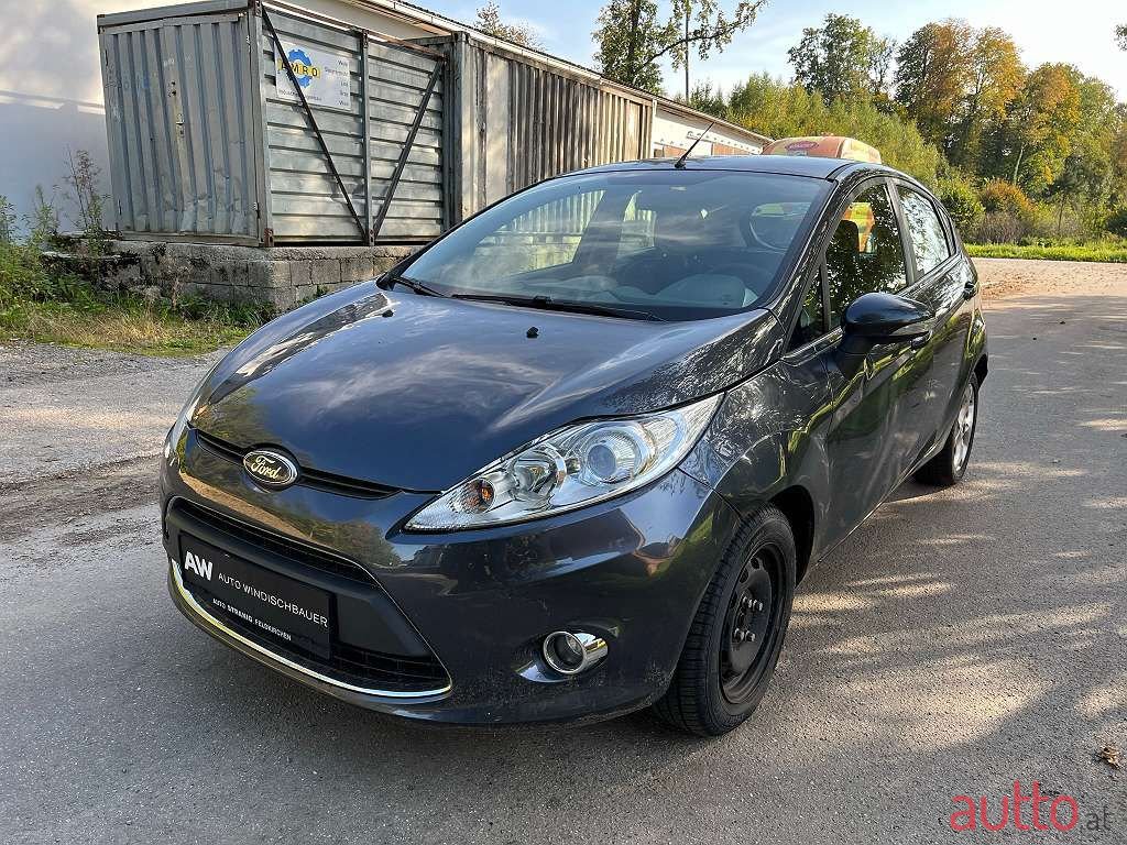 2010' Ford Fiesta photo #1