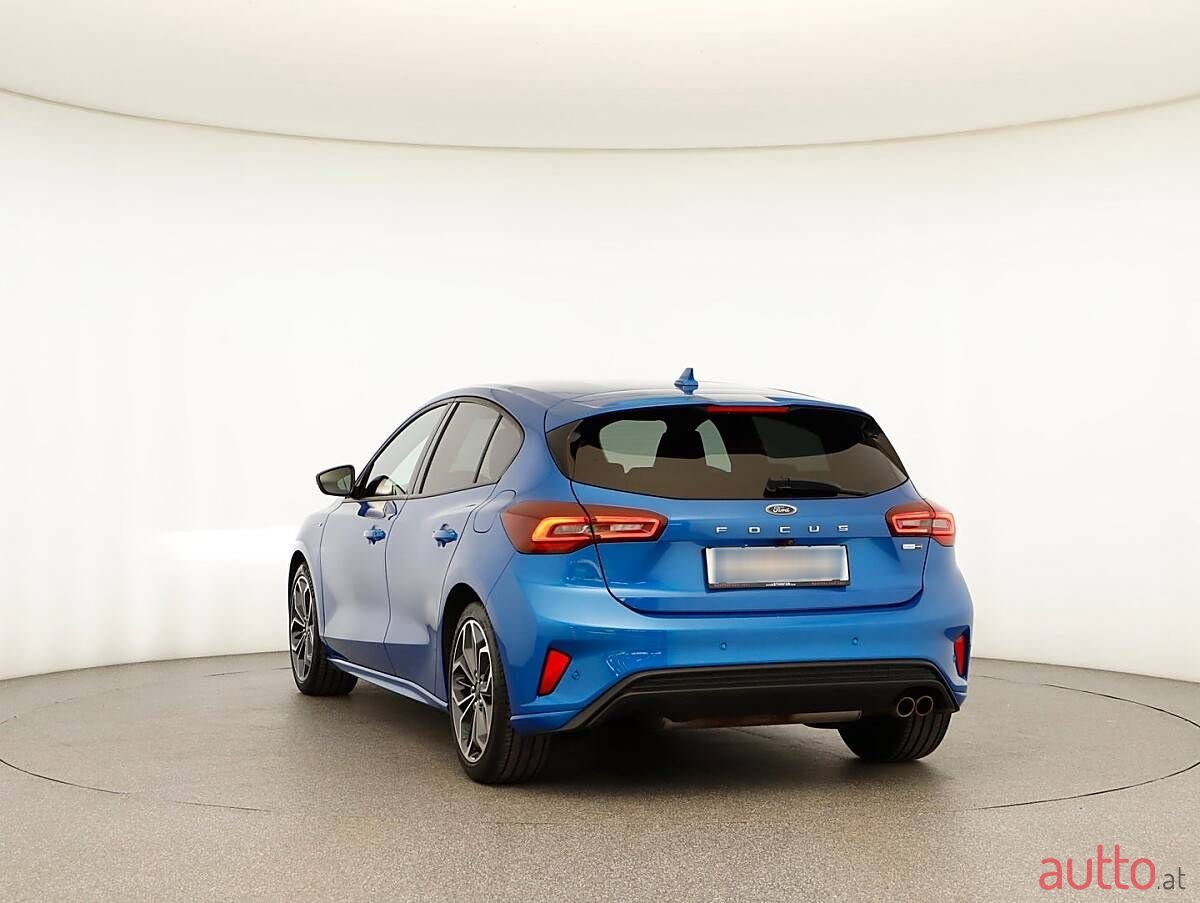 2023' Ford Focus photo #4