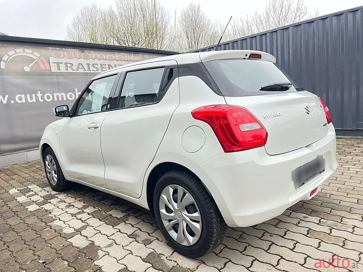2020' Suzuki Swift photo #6