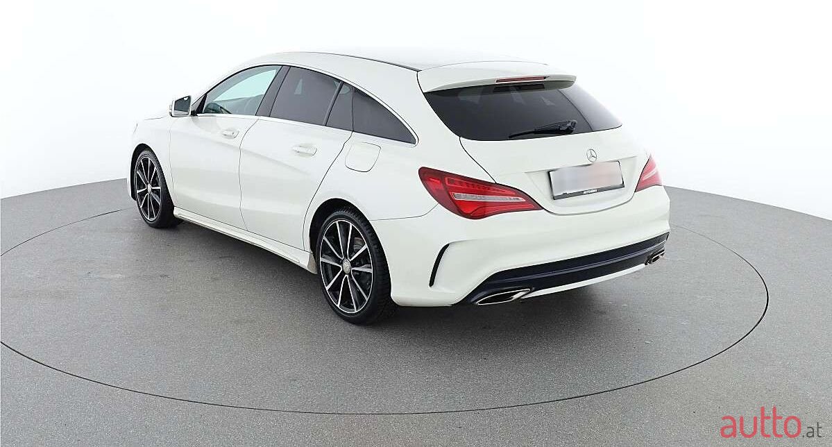 2017' Mercedes-Benz Cla-Klasse photo #3