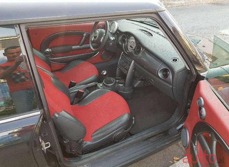 2004' MINI Coupé photo #1
