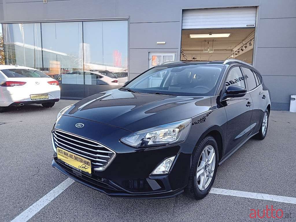 2020' Ford Focus photo #5