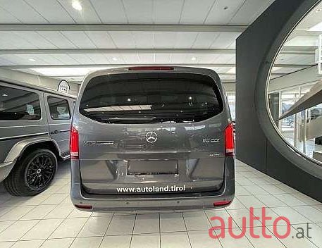 2023' Mercedes-Benz Vito photo #6