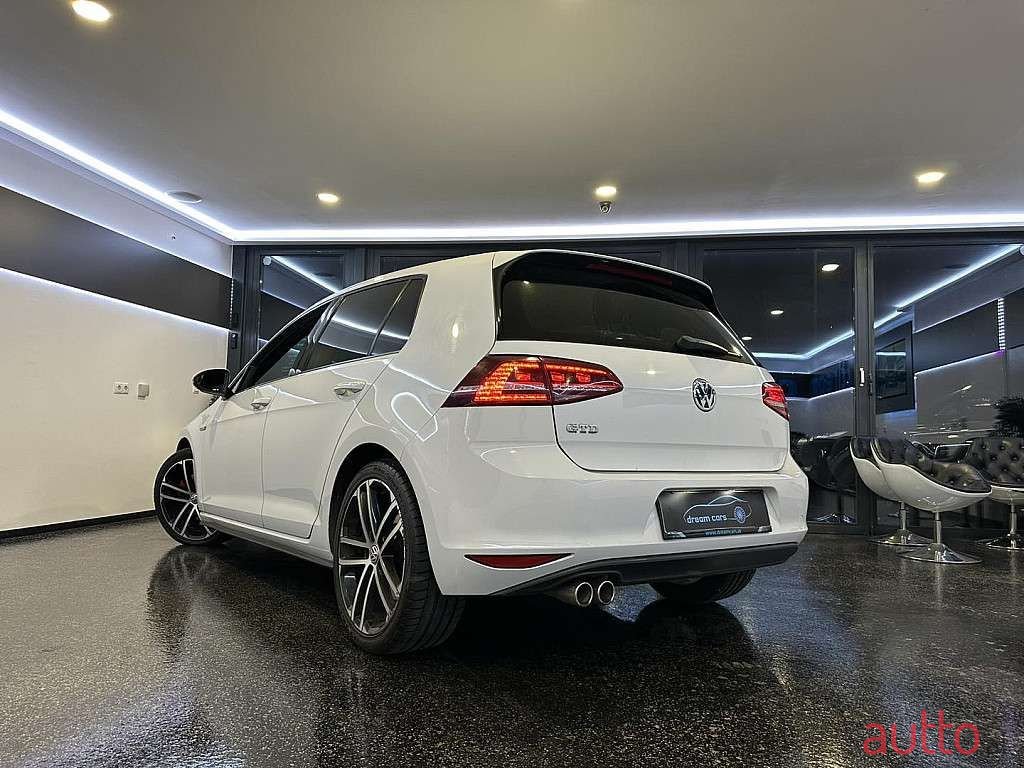 2014' Volkswagen Golf photo #4