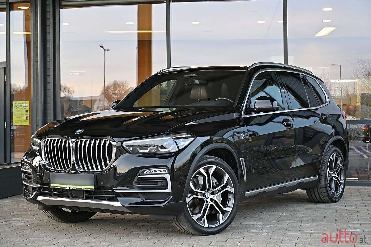 2021' BMW X5 photo #1