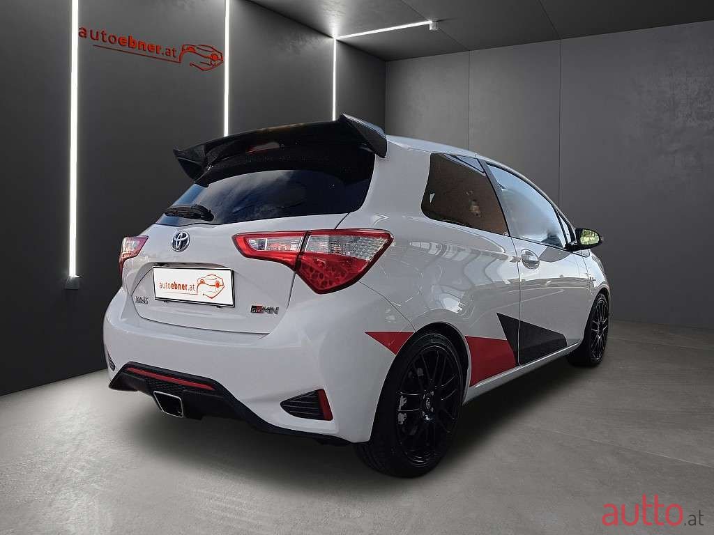 2018' Toyota Yaris photo #3