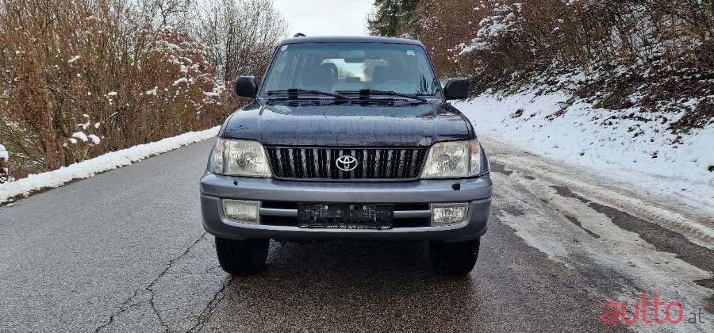 2002' Toyota Land Cruiser photo #1