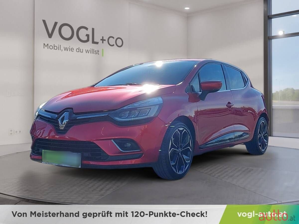 2019' Renault Clio photo #1