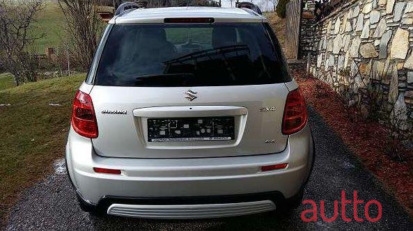 2009' Suzuki SX4 photo #1