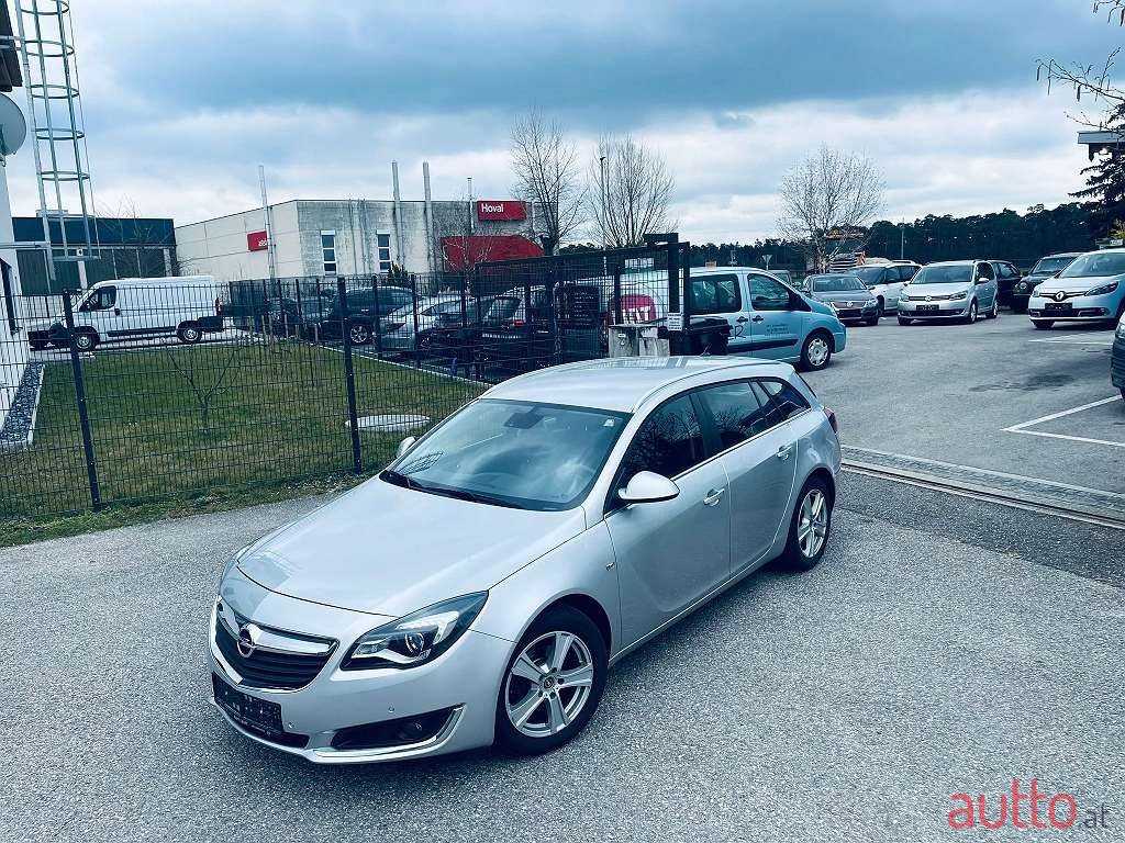 2015' Opel Insignia photo #3