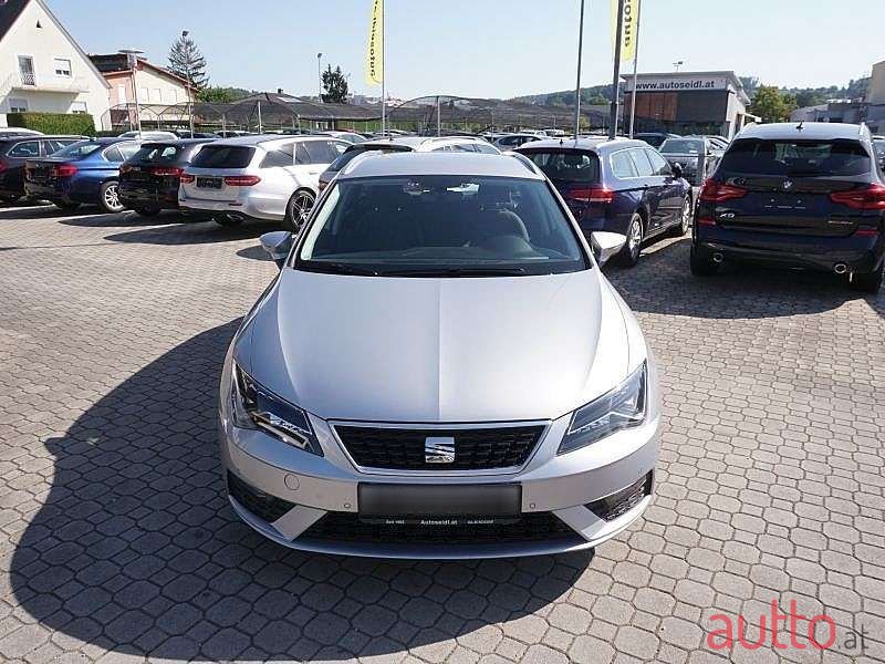 2019' SEAT Leon photo #1