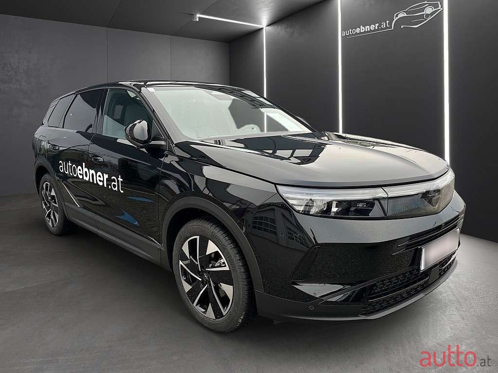 2024' Opel Grandland photo #5