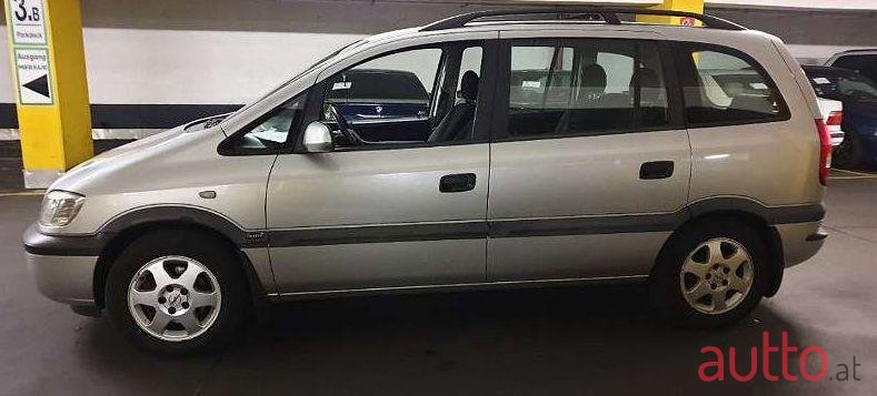 2000' Opel Zafira photo #1