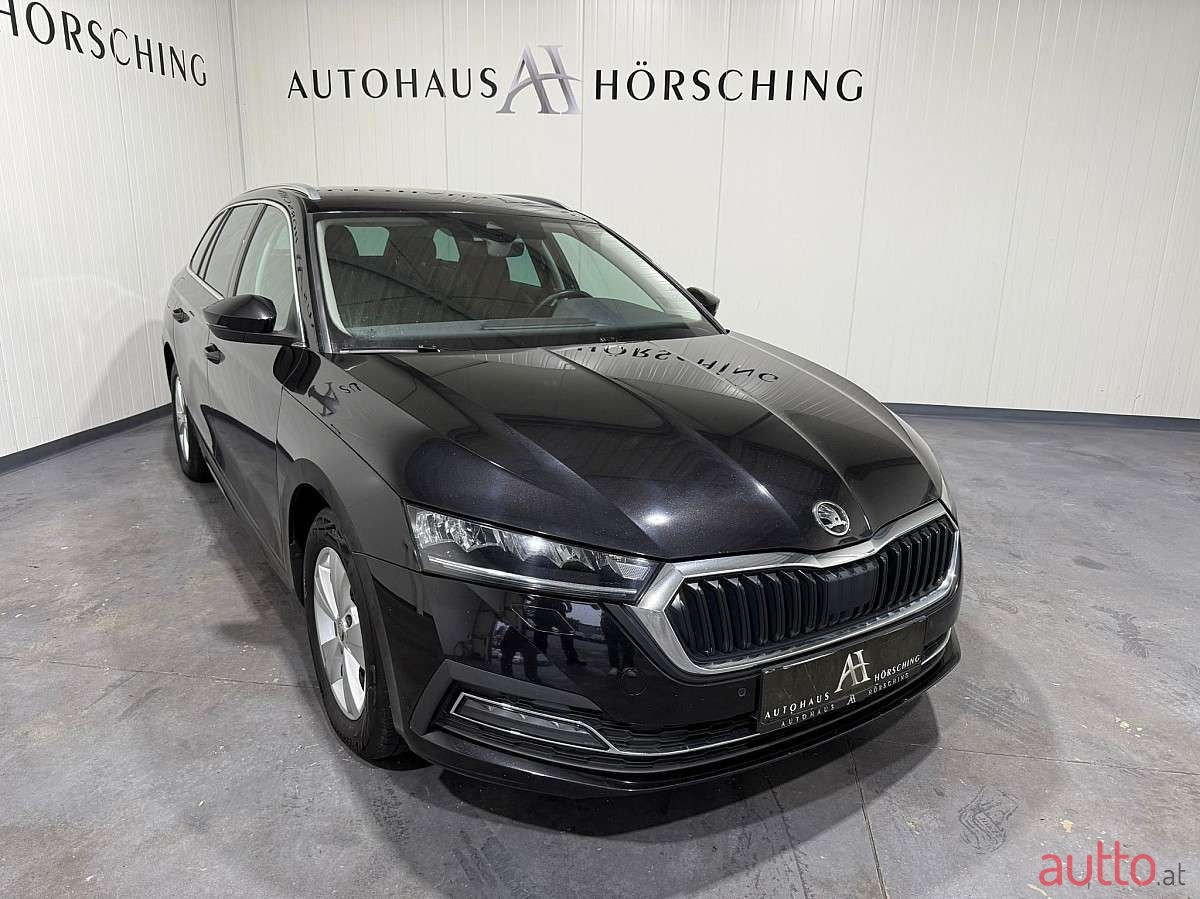 2020' Skoda Octavia photo #1