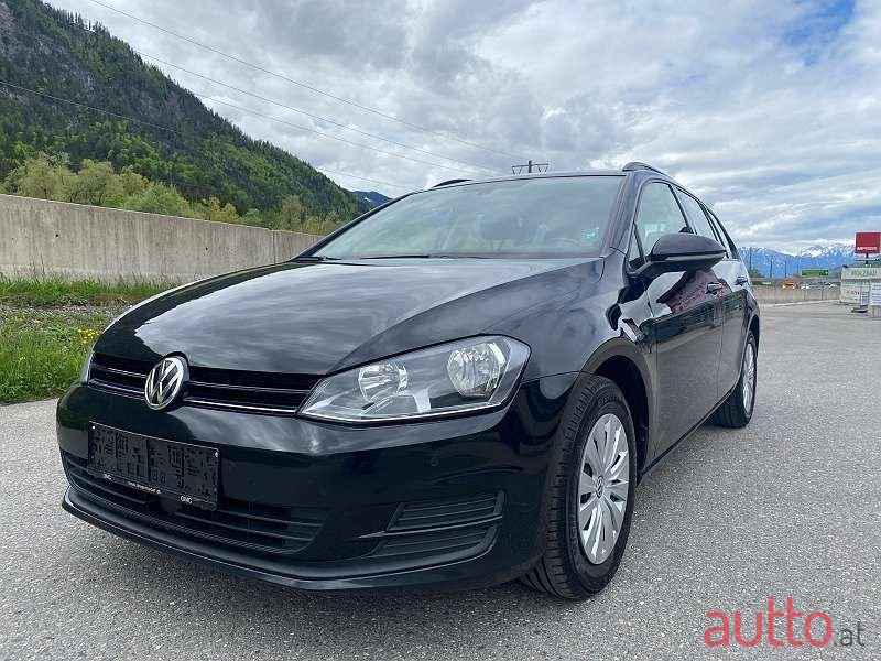 2015' Volkswagen Golf photo #1