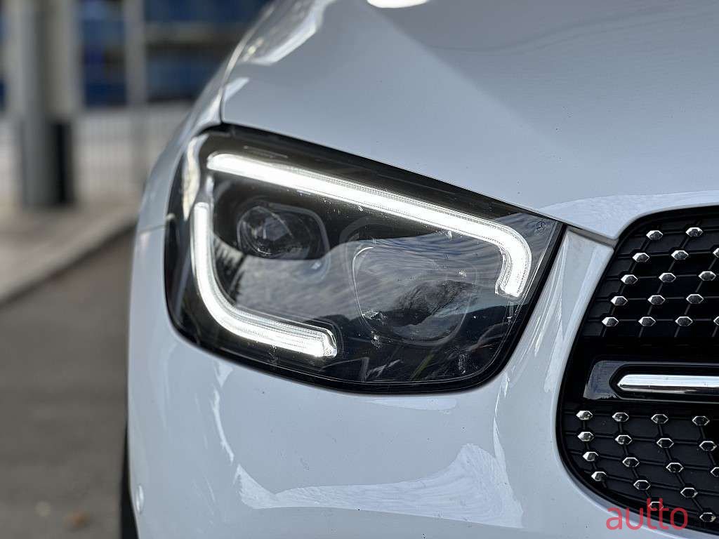 2020' Mercedes-Benz Glc-Klasse photo #4