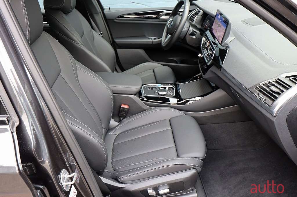 2023' BMW iX3 photo #4