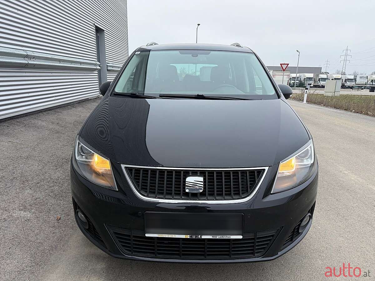 2013' SEAT Alhambra photo #3