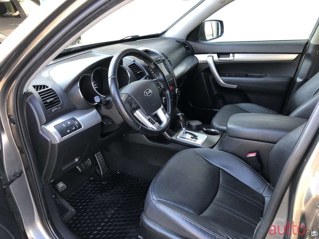 2012' Kia Sorento photo #3