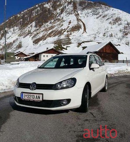 2012' Volkswagen Golf photo #1