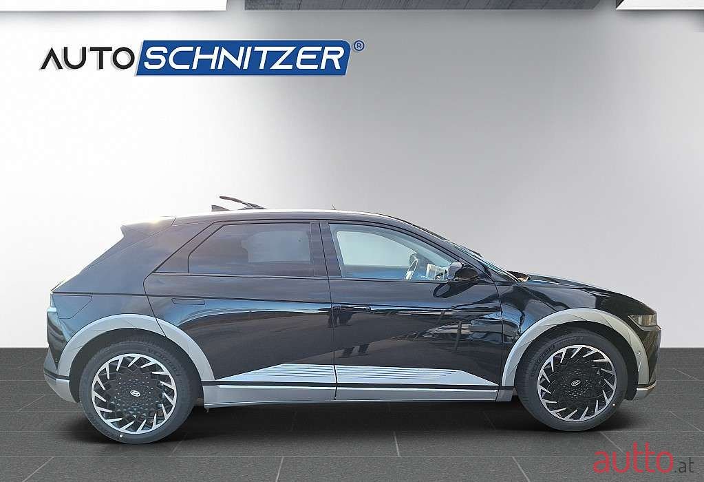 2023' Hyundai Ioniq 5 photo #4