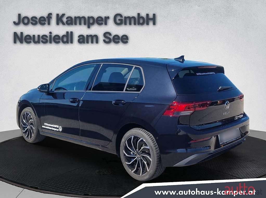 2023' Volkswagen Golf photo #5