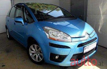 2010' Citroen C4 photo #1