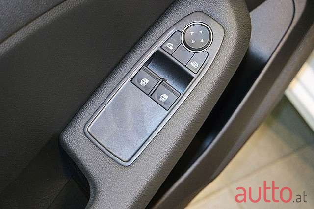 2022' Renault Clio photo #5