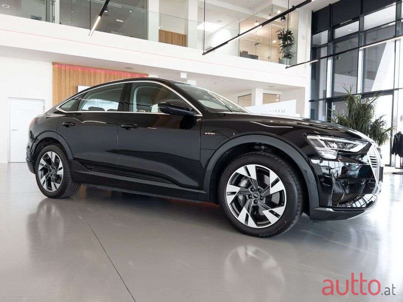 2021' Audi e-tron photo #4