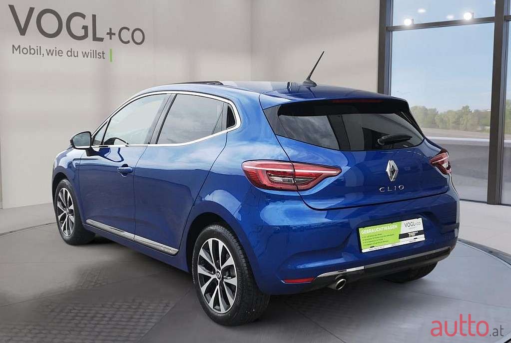 2021' Renault Clio photo #4