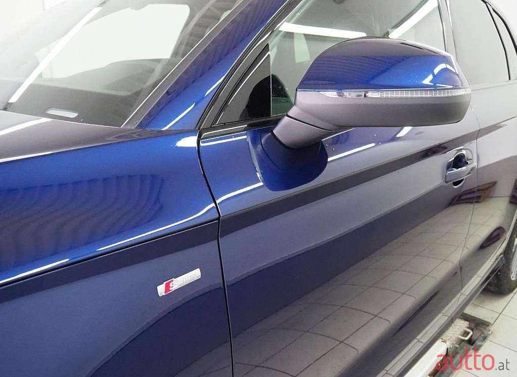 2019' Audi Q5 photo #4